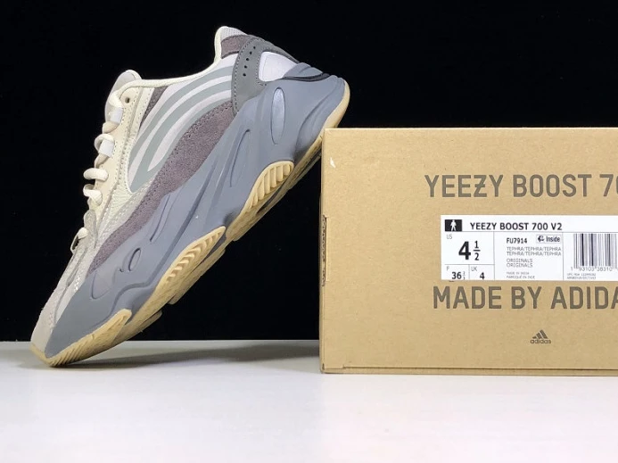 Adidas Yeezy Boost 700 v2 Tephra FU ModernLook 468