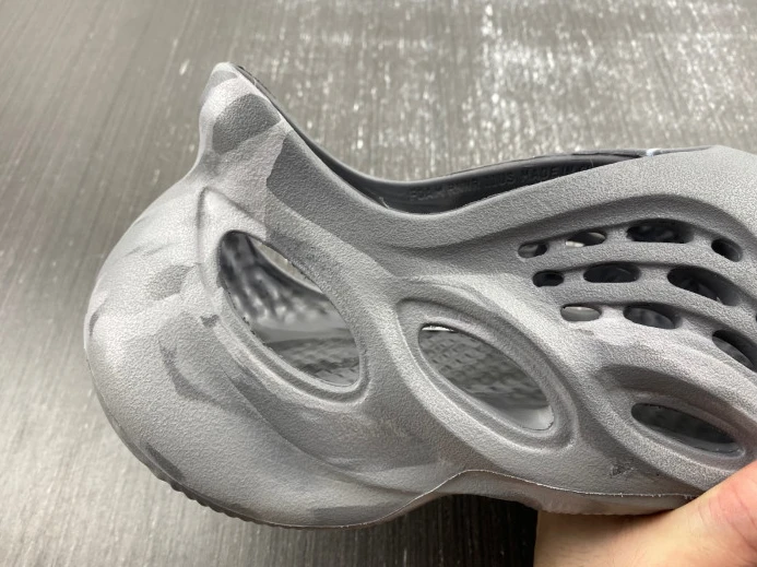 Adidas Yeezy Foam RNR MX Granite IE AllSeason 409