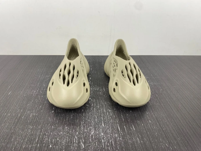 Adidas Yeezy Foam RNR Stone Salt GV TopPick 405