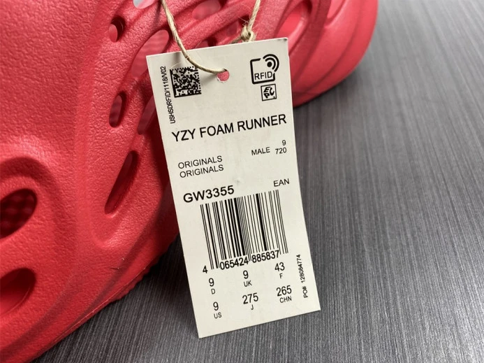 Adidas Yeezy Foam Red CW Comfortable 400
