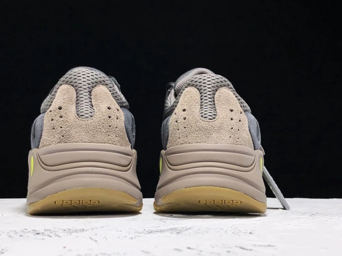 Adidas Yeezy Runner Boost 700 "Mauve" EE HighQuality 476