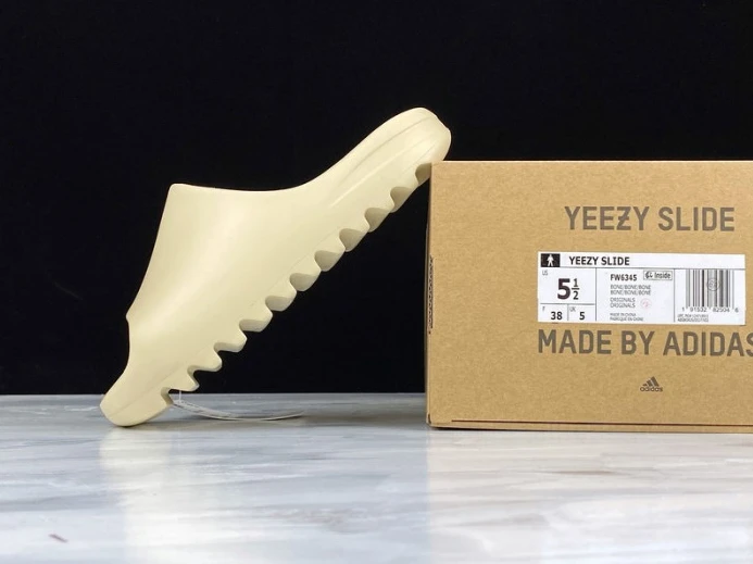 Adidas Yeezy Slide Bone FW ModernLook 485