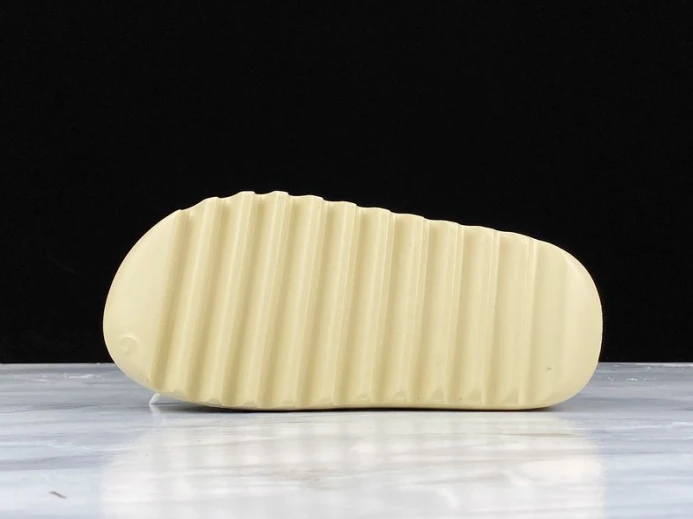 Adidas Yeezy Slide Bone FW ModernLook 485