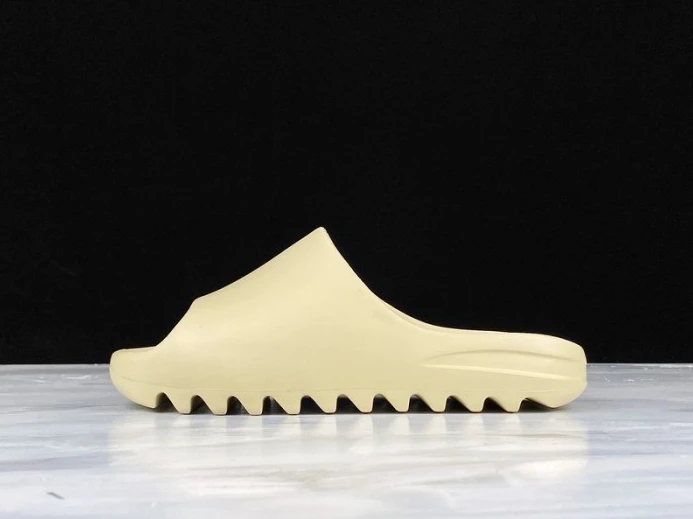 Adidas Yeezy Slide Bone FW ModernLook 485