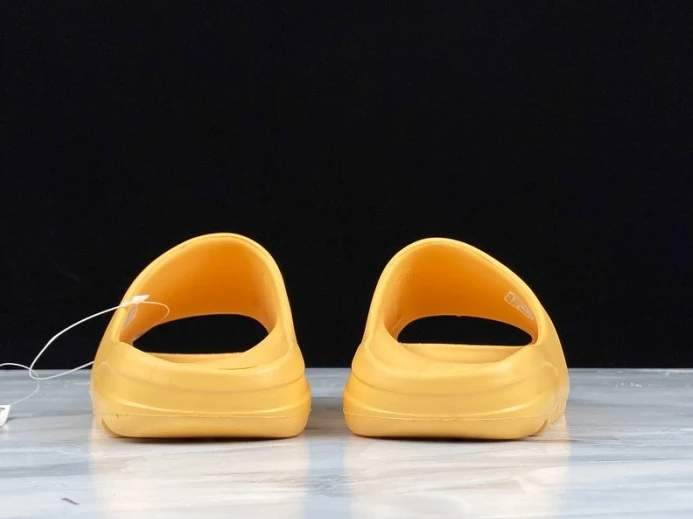 Adidas Yeezy Slide Desert Sand FW Comfortable 486