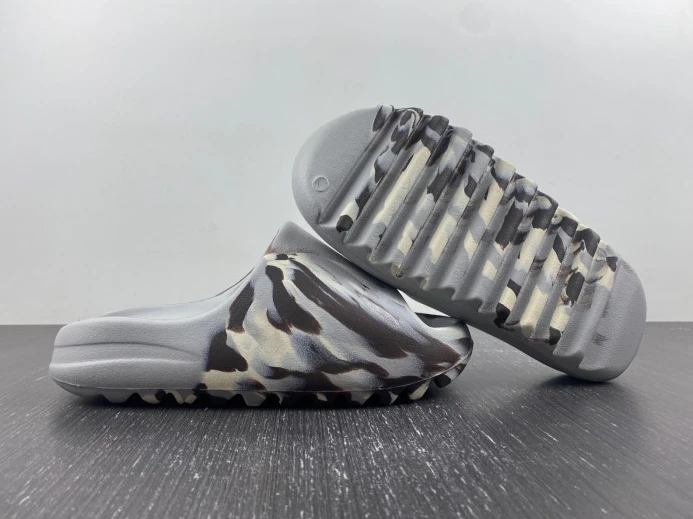 Adidas Yeezy Slide GZ SportInspired 385