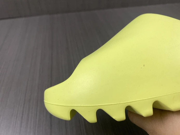 Adidas Yeezy Slide Green GX ModernLook 388