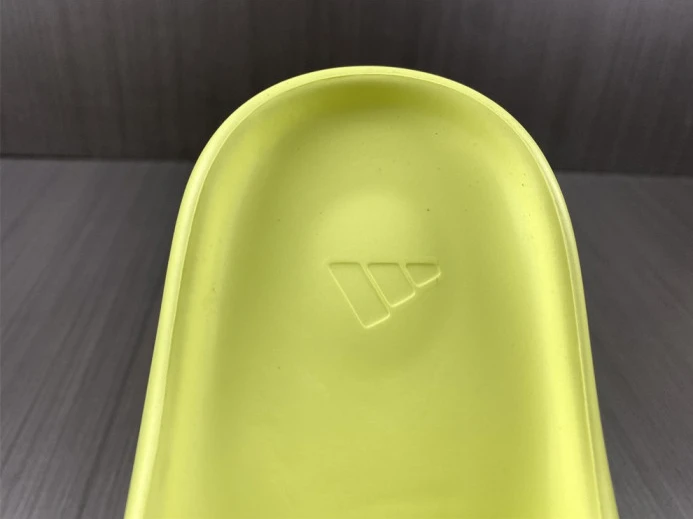Adidas Yeezy Slide Green GX ModernLook 388