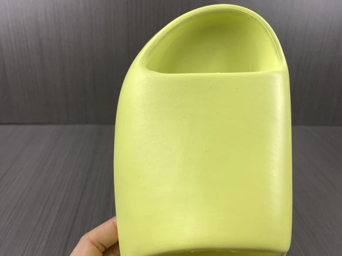 Adidas Yeezy Slide Green GX ModernLook 388