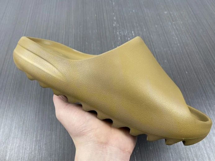 Adidas Yeezy Slide Ochre GW AllSeason 392