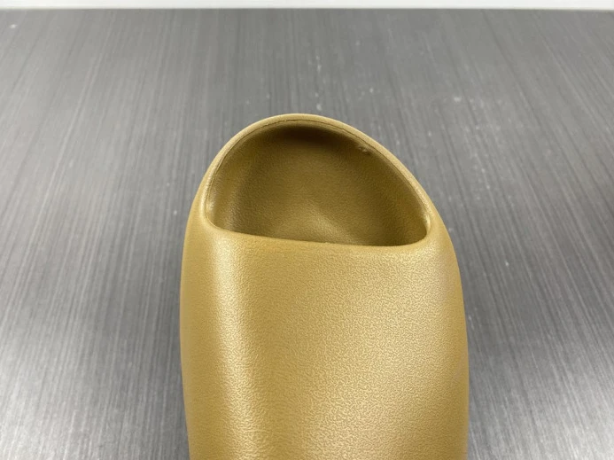 Adidas Yeezy Slide Ochre GW AllSeason 392