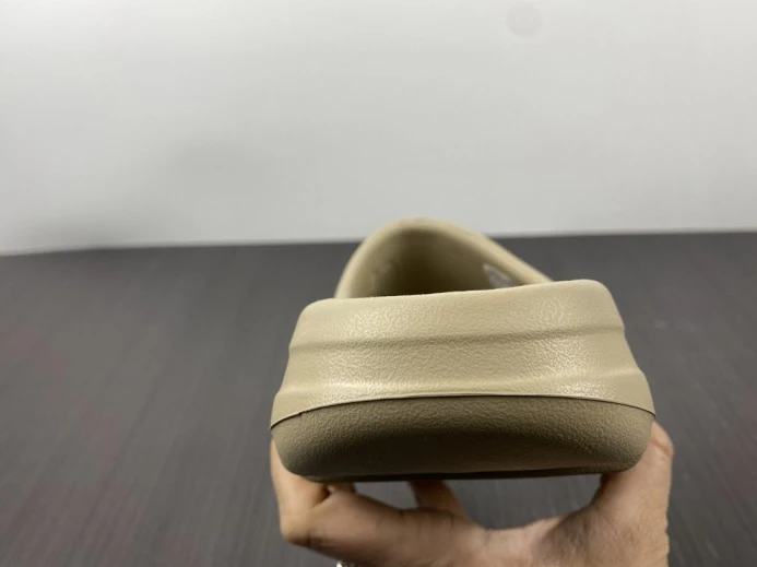 Adidas Yeezy Slide Pure GW StreetReady 407