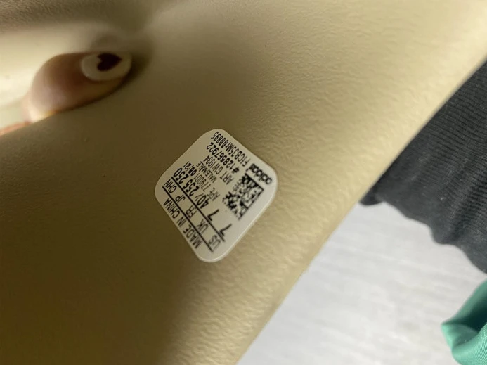 Adidas Yeezy Slide Pure GW StreetReady 407
