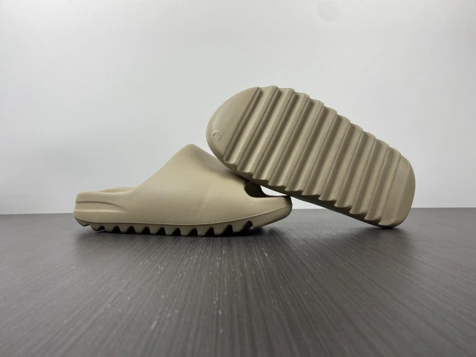 Adidas Yeezy Slide Pure GW StreetReady 407