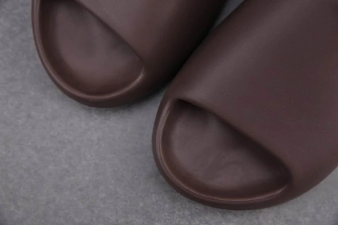 Adidas Yeezy Slide Soot G EasyMatch 483