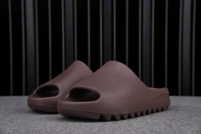 Adidas Yeezy Slide Soot G EasyMatch 483