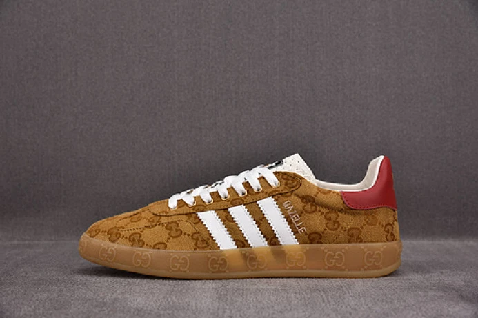 Adidas x Gucci Gazelle Sneaker Golden WellDesigned 2872