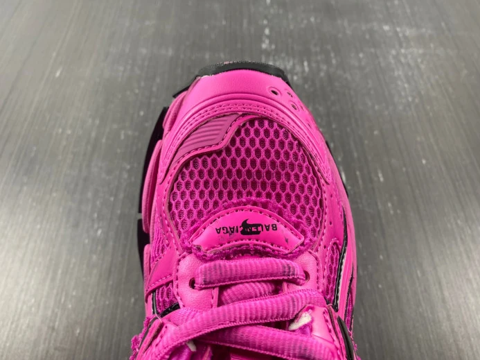 Affordable BLCG RUNNER SNEAKER 677402 W3RB2 2692