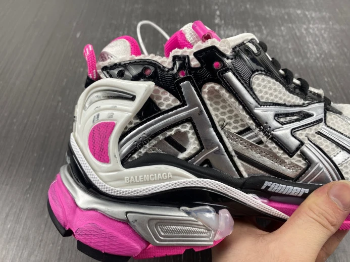 Affordable BLCG RUNNER SNEAKER 677402 W3RBW 2680