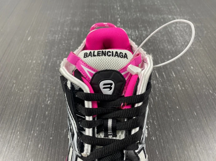 Affordable BLCG RUNNER SNEAKER 677402 W3RBW 2680