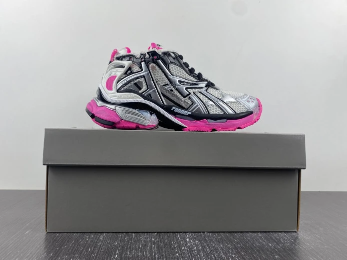Affordable BLCG RUNNER SNEAKER 677402 W3RBW 2680