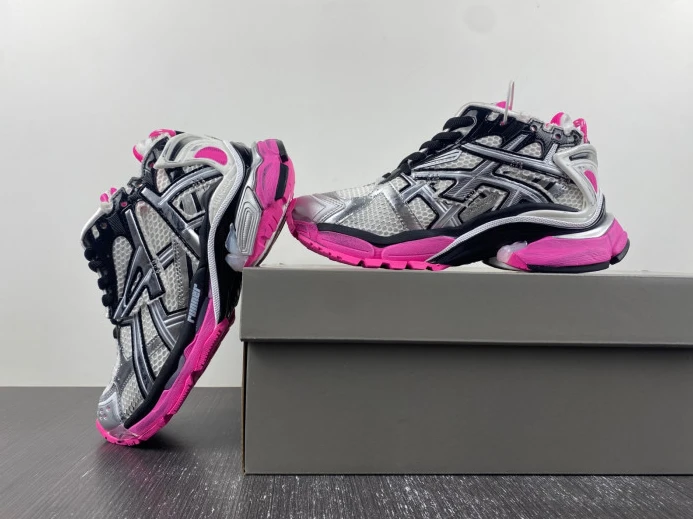 Affordable BLCG RUNNER SNEAKER 677402 W3RBW 2680