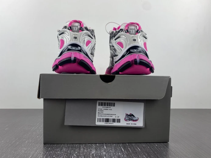 Affordable BLCG RUNNER SNEAKER 677402 W3RBW 2680
