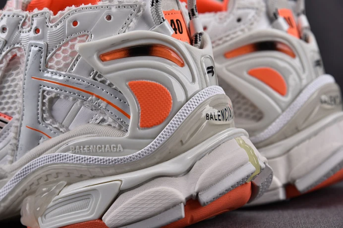 Affordable BLCG RUNNER SNEAKER 677403 W1RB2 2702