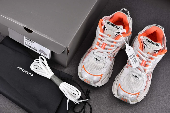 Affordable BLCG RUNNER SNEAKER 677403 W1RB2 2702