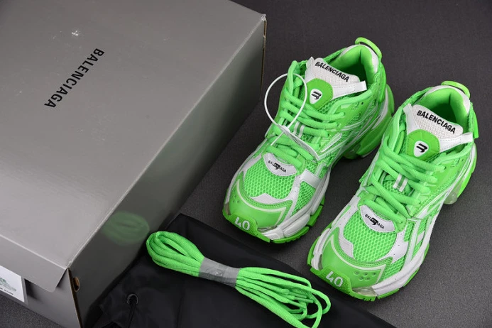 Affordable BLCG RUNNER SNEAKER 677403 W3RBM 2691