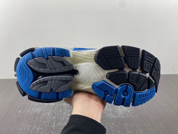 Affordable BLCG RUNNER SNEAKER 772774 W3RBW 2672