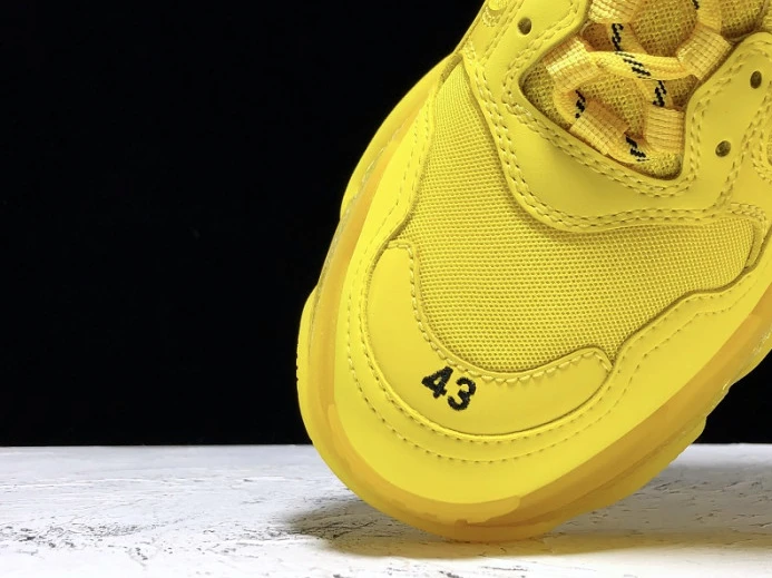 Affordable BLCG TRIPLE S SNEAKER 541624 W09OH 2513
