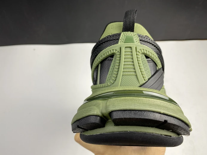 Affordable BLCG Track Sneaker 568614 W3AE1 2584