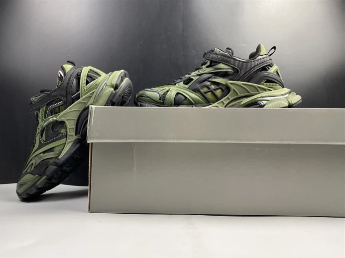Affordable BLCG Track Sneaker 568614 W3AE1 2584