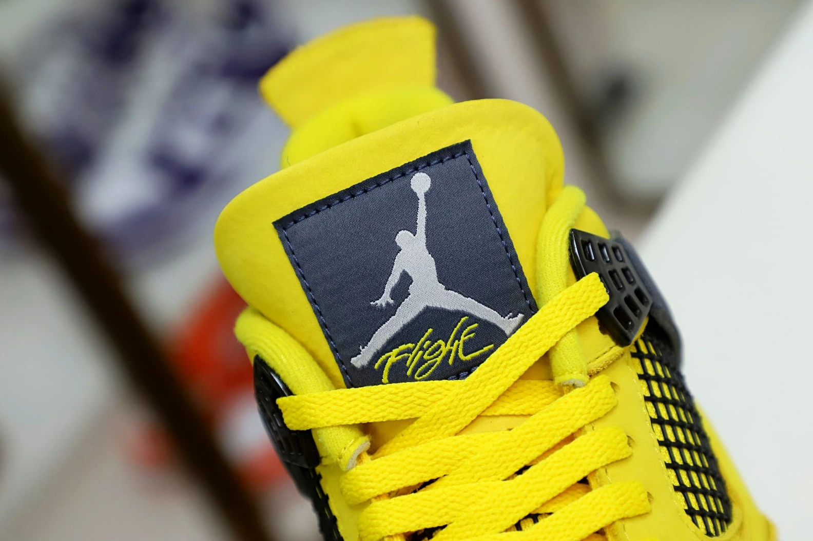 Affordable Kimikick AIR JORDAN AIR JORDAN 4 RETRO 'LIGHTNING' 1992
