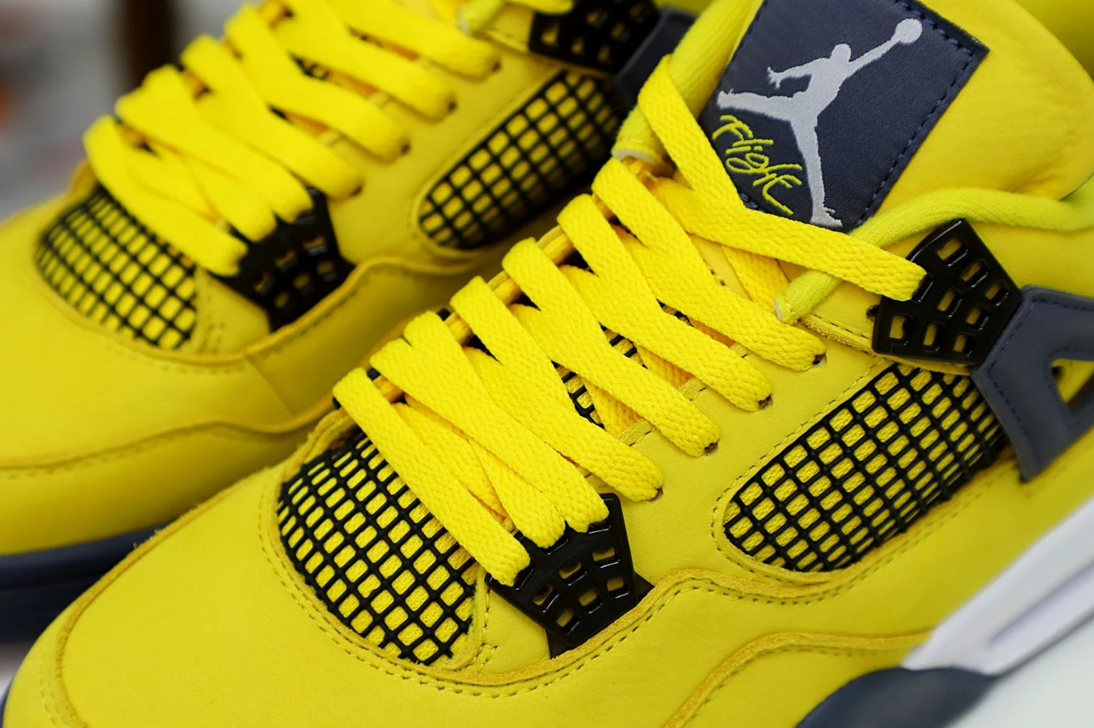 Affordable Kimikick AIR JORDAN AIR JORDAN 4 RETRO 'LIGHTNING' 1992