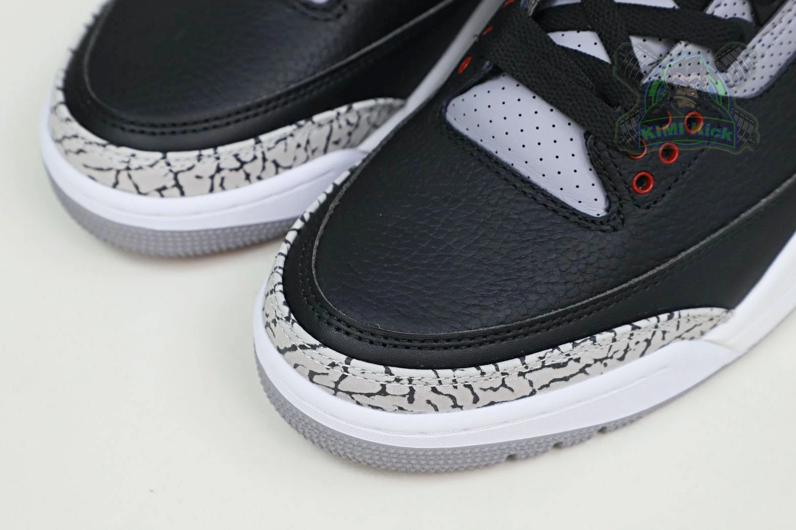 Affordable Kimikick Jordan Air Jordan 3 retro blackcement  2018（854262-001） 1899
