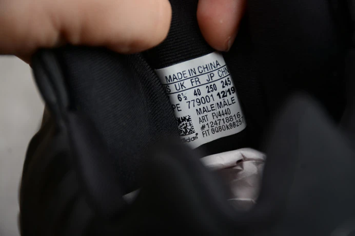 Affordable ad*s yeezy boost 700 mnvn triple black fv 191