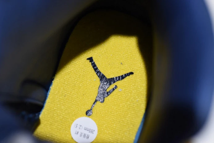 Affordable air jordan 12 michigan bq3180- 1689