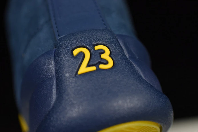 Affordable air jordan 12 michigan bq3180- 1689