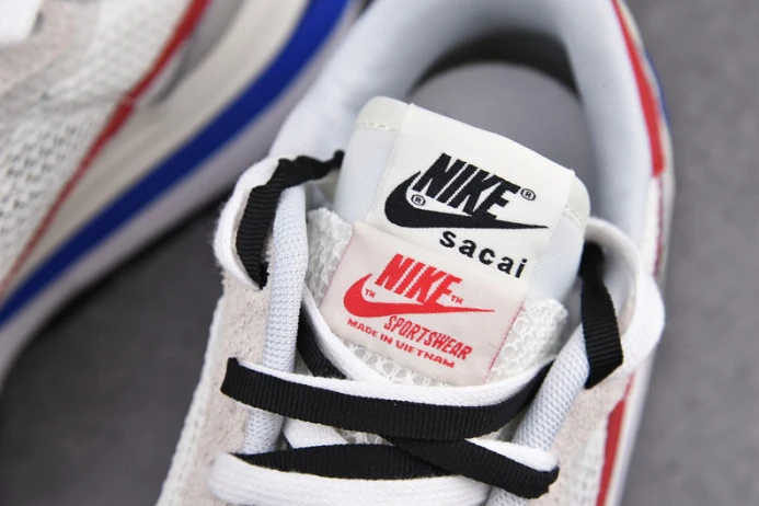 Affordable nike vaporwaffle sacai sport fuchsia game royal cv1363- 3315