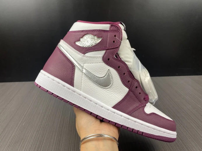 Air Jordan 1 High OG Bordeaux 555088- Affordable 808