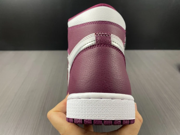 Air Jordan 1 High OG Bordeaux 555088- Affordable 808