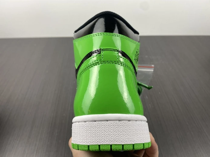 Air Jordan 1 High OG Pine Green 555088- WellDesigned 783