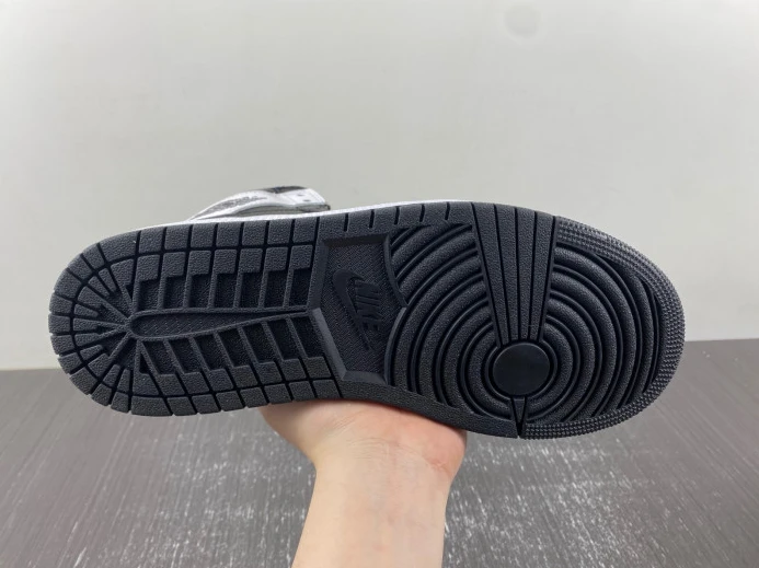Air Jordan 1 High OG Reverse Panda DZ5485- WellDesigned 739