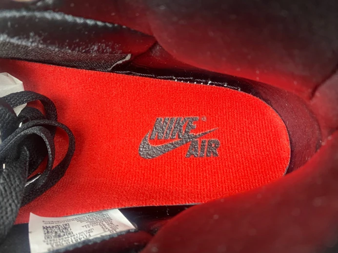 Air Jordan 1 High OG WMNS Satin Bred FD4810- UrbanStyle 752