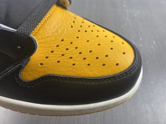 Air Jordan 1 High OG Yellow Toe 555088- NewStyle 784