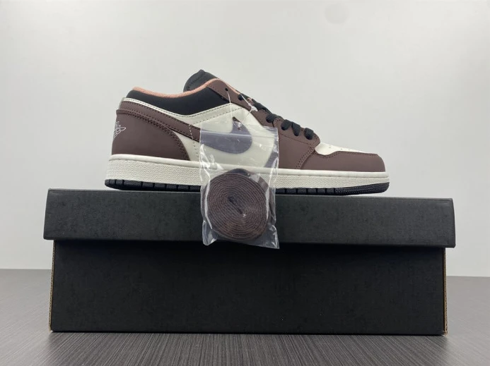 Air Jordan 1 Low Mocha DC6991- Comfortable 802