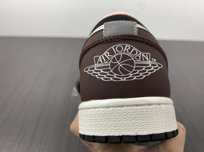 Air Jordan 1 Low Mocha DC6991- Comfortable 802