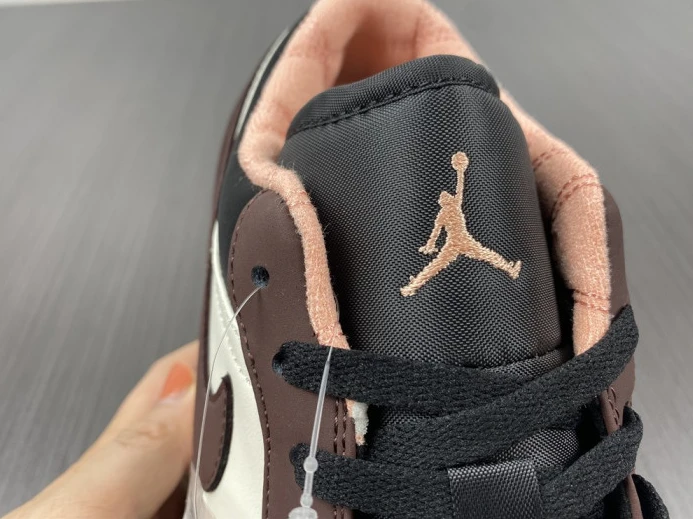 Air Jordan 1 Low Mocha DC6991- Comfortable 802